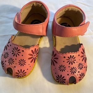 Livie & Luca pink Velcro Mary Janes size 7